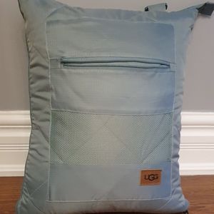 Ugg outdoor blanket